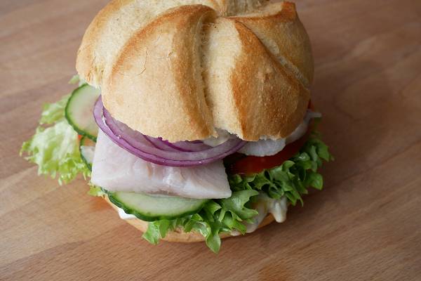 Simple Fish Sandwich with Remoulade Sauce