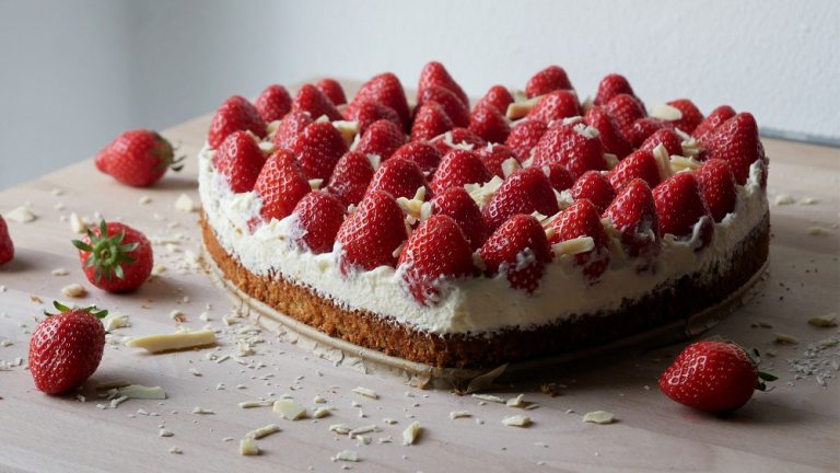 Schnelle Erdbeertorte zum Muttertag - ichkocheheute.de