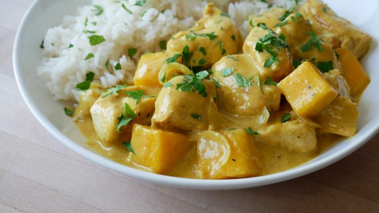 Schnelles Hähnchencurry mit Mango - ichkocheheute.de