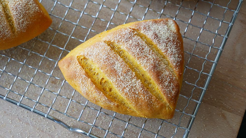 Baking Sweet Potato Bread Rolls