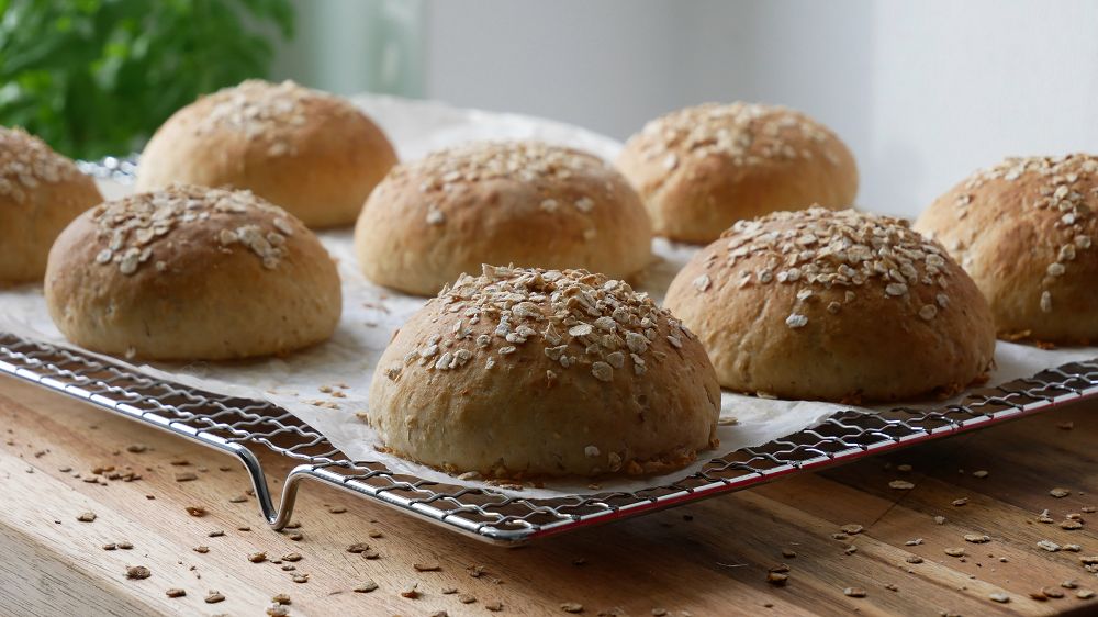 Baking Oatmeal Bread Rolls