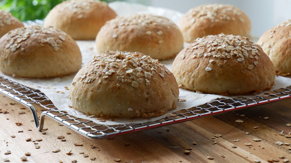Baking Oatmeal Bread Rolls