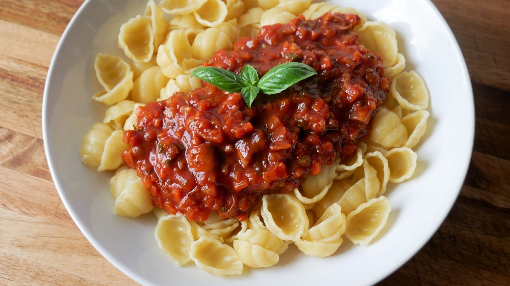 Pasta with Veggie Mushroom Bolognese Sauce