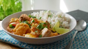 Fisch Curry mit Blumenkohl & Paprika