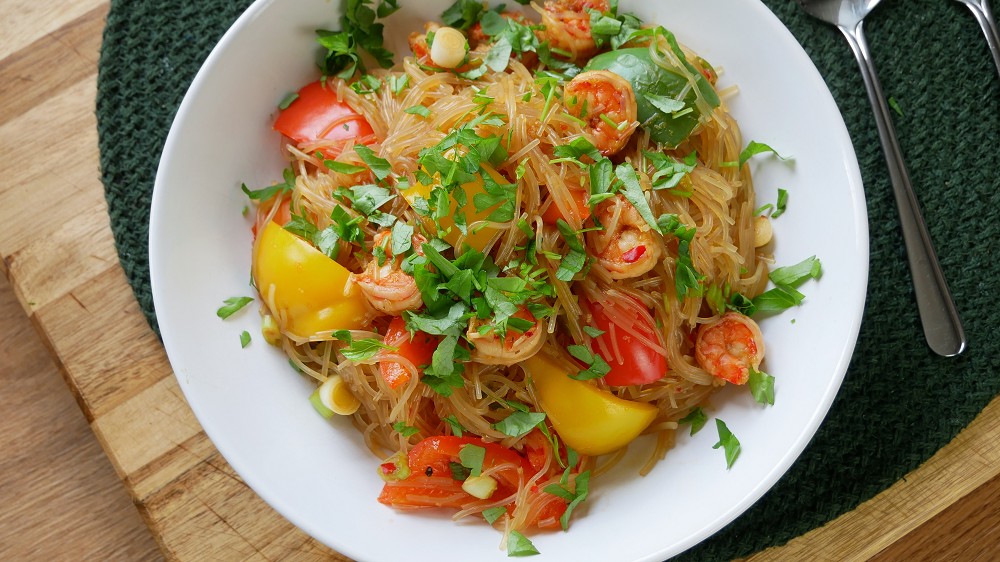 Glass Noodle Salad with Shrimps & Peppers