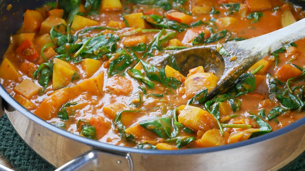 Simple Pumpkin Potato Curry with Spinach