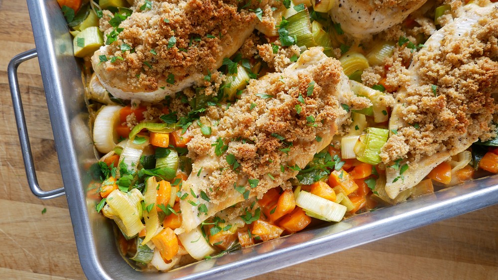 Oven Baked Chicken à la Bordelaise with Carrots and Leeks