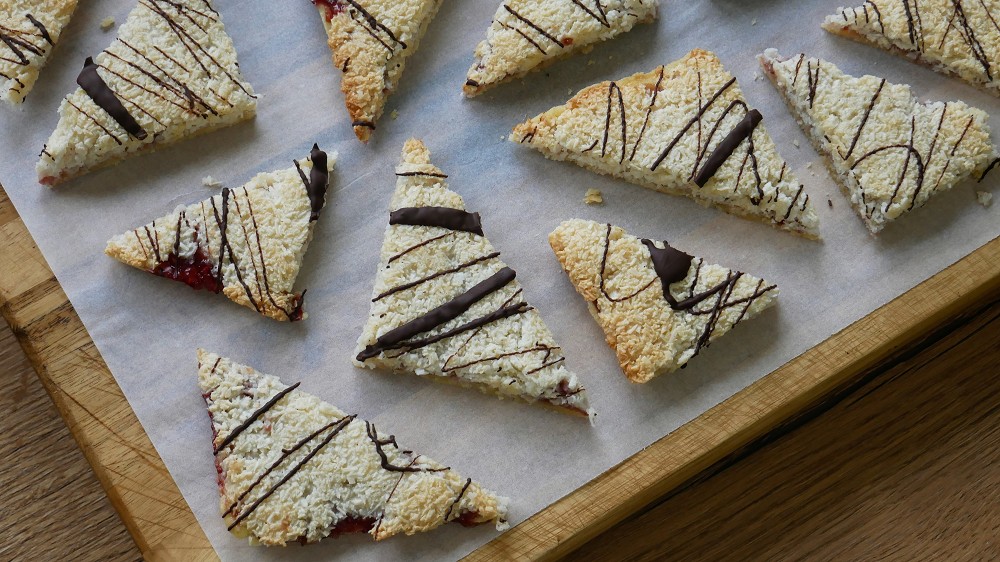 Baking Coconut Wedges with Jam & Shortcrust Pastry
