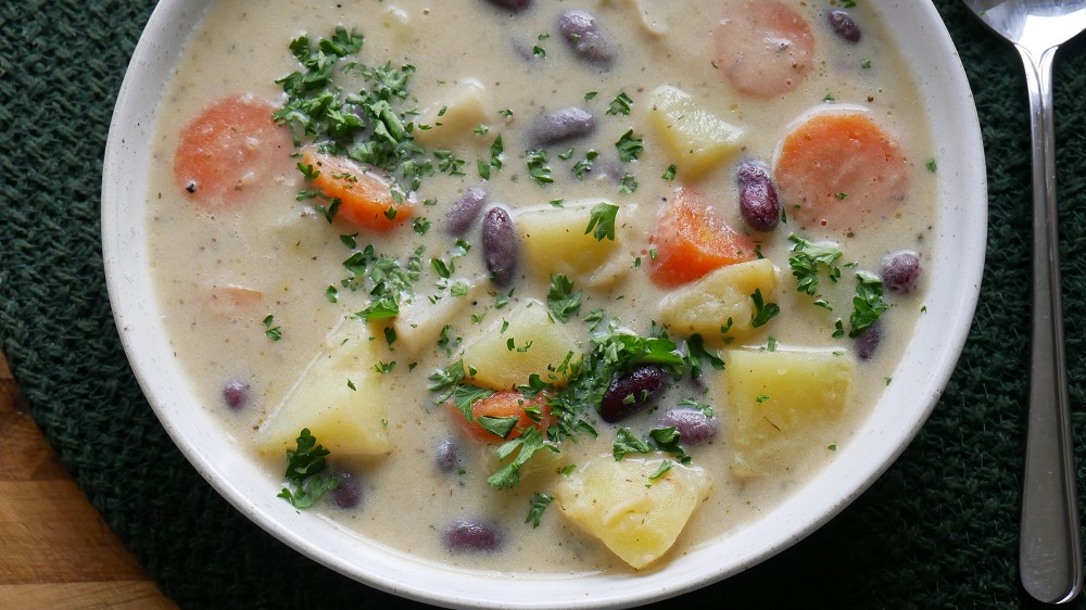 Creamy Potato Soup with Kidney Beans