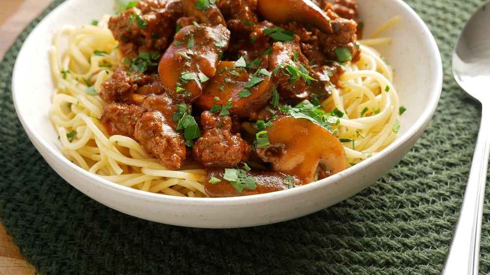 Spaghetti Bolognese Chasseur Style with Mushrooms & Ground Beef