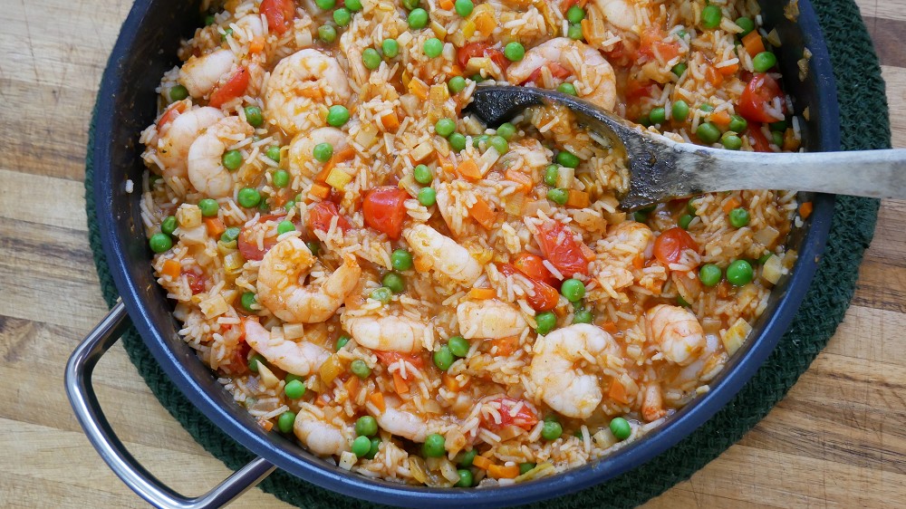 Simple One Pot Rice with Shrimps, Tomatoes & Peas