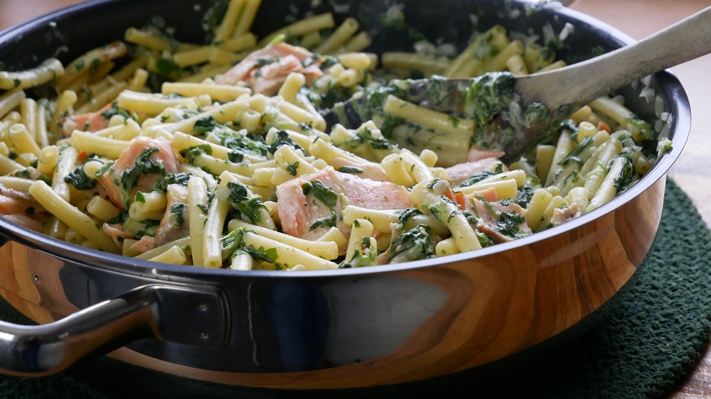 One Pot Pasta with Spinach & Smoked Salmon