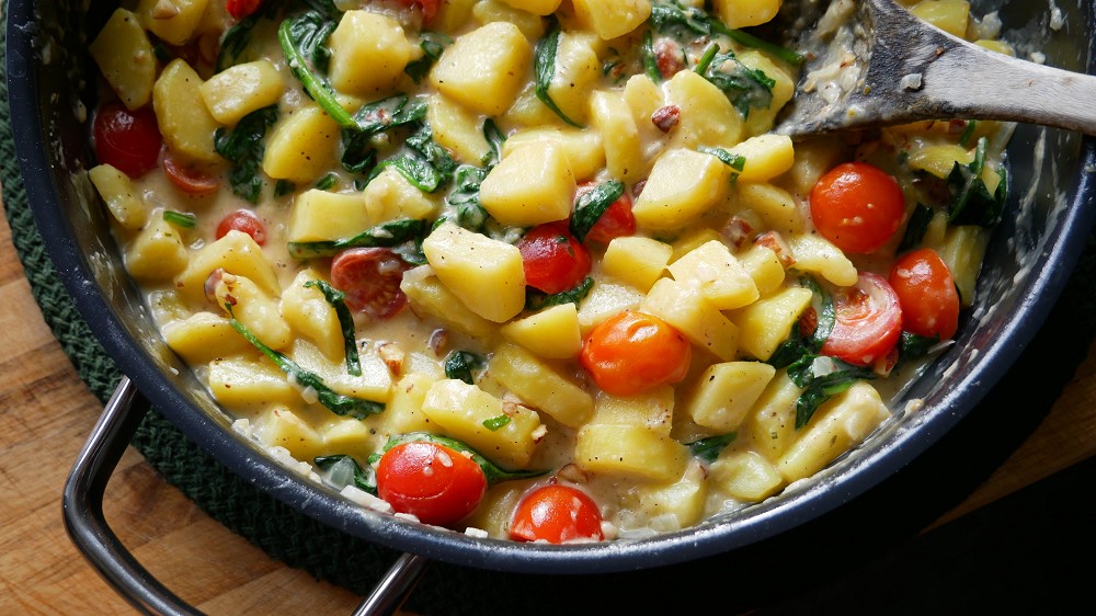 Creamy Potatoes with Spinach & Tomatoes
