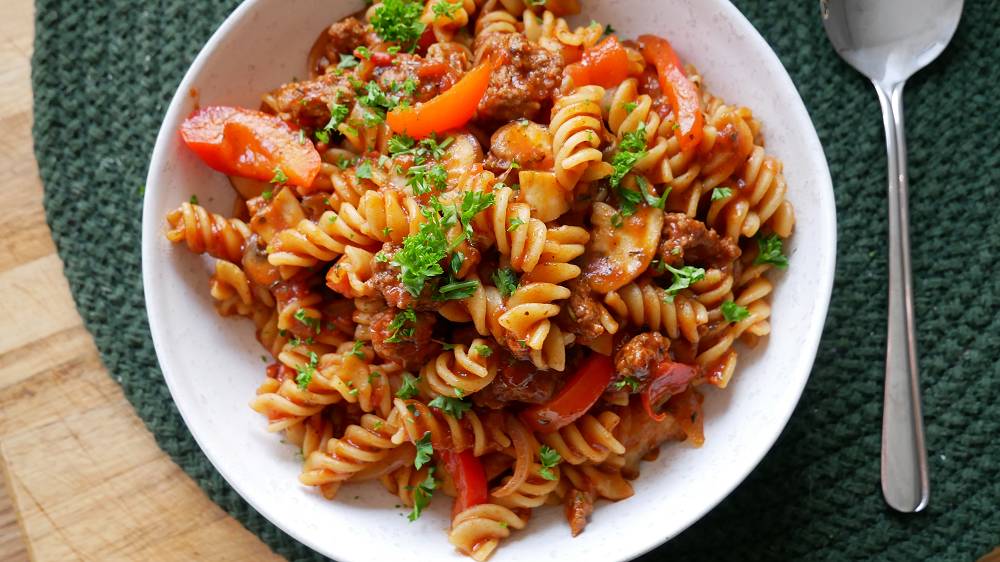 BBQ One Pot Pasta with Beef, Mushrooms & Peppers