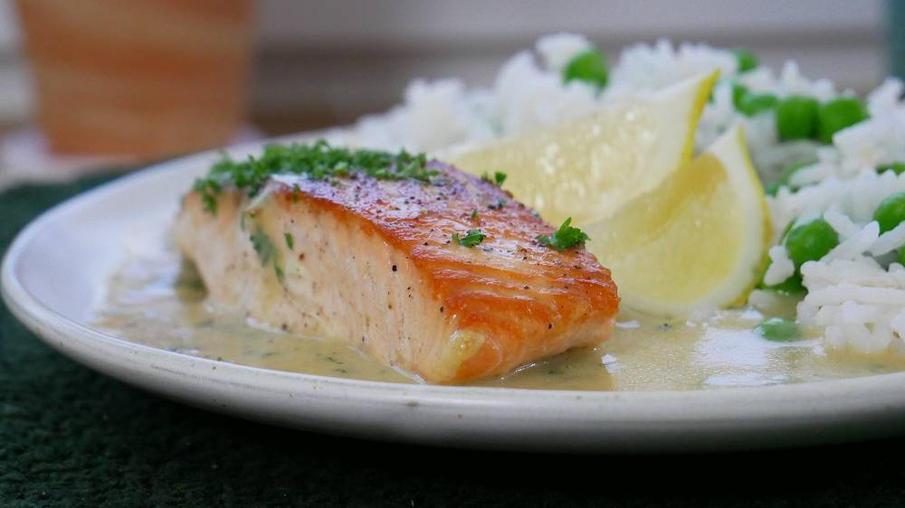 Fried Salmon with Mustard Sauce