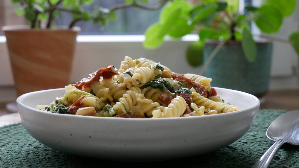 One Pot Pasta with Feta, Leaf Spinach & Dried Tomatoes